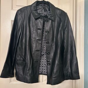 Jaclyn Smith Leather jacket size X-large, button down